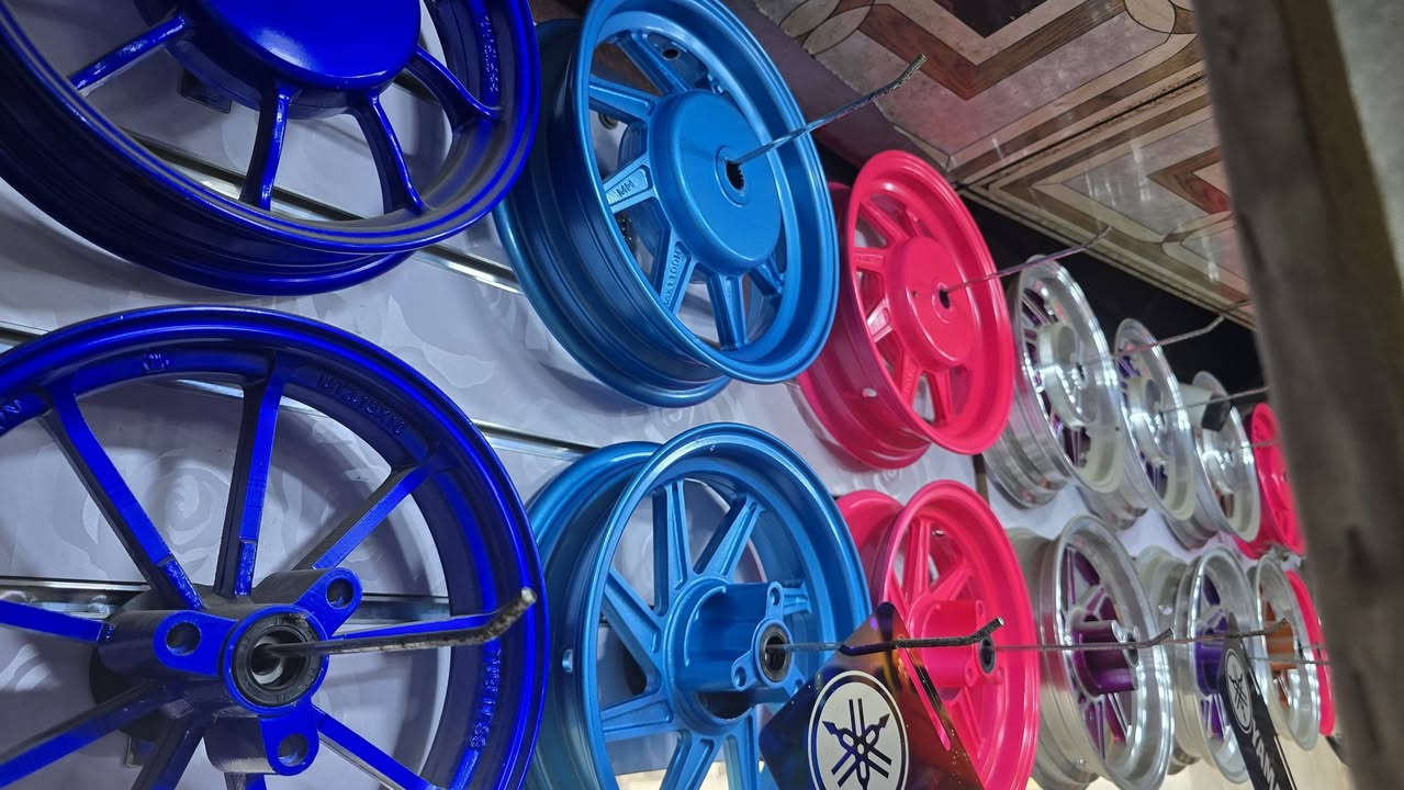 متوفر 
ويل كب اصلي 
جمله مفرد 
حمزه الياباني 
***********
