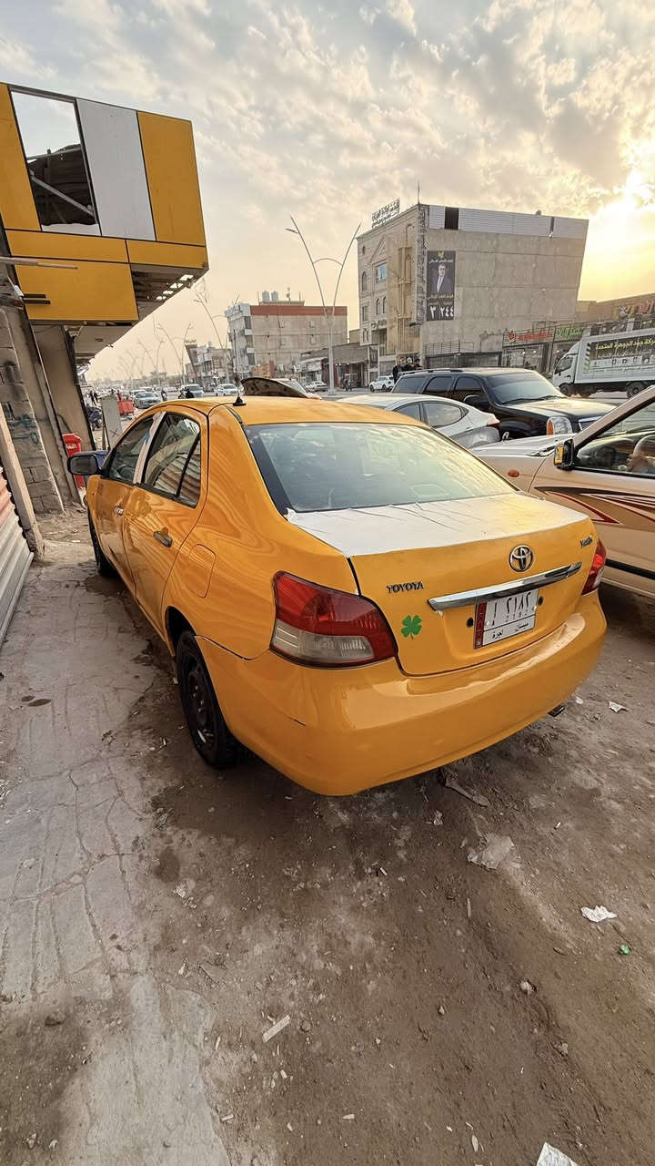 كورلا يارس مديل2008
مصفره هيئة وغرمات
مكينه وكير جدد اوتماتيك
كهرباء شغاله كلهه شاشة 
سعر 45
العنوان البصره الزبير
***********
