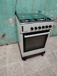 يو بي اس • فرن خطين • كراج الشمال