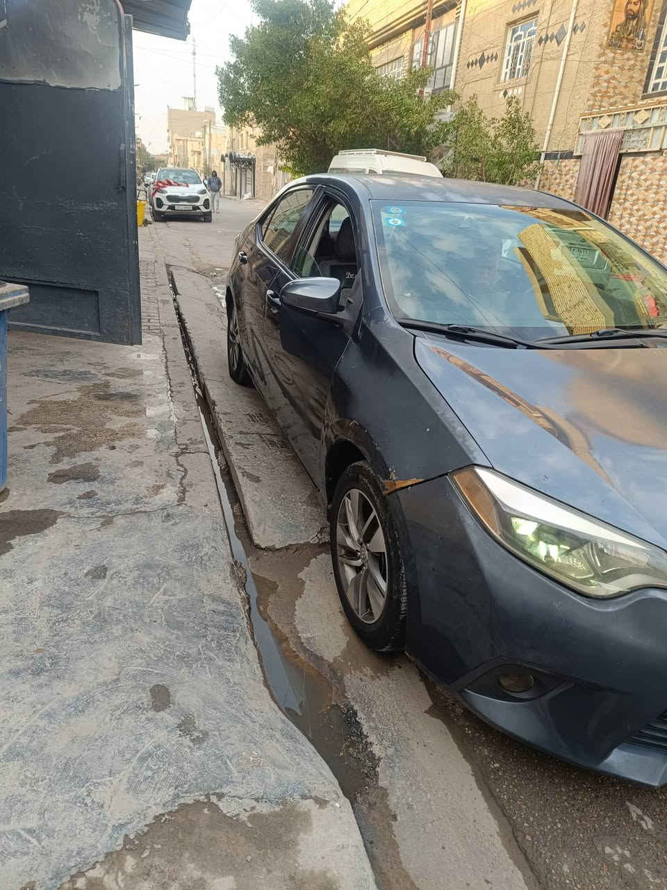 كورلا للبيع وارد امريكي 2014. LE حادث جاملغ فقط ومبدل سياره ماشيه 120 لايتات زينون عالي وناصي مكاني بغداد كير ومكينه مكفول تبريد ثلج سياره كامله وبيهه جراد قماره وقبق الجنطه ويروح ب البوليش تكم مجارده  سعر 115وبيهه مجال ***********
