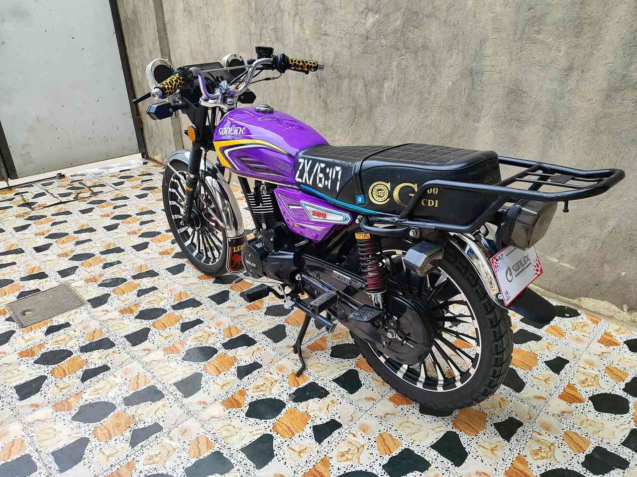 دراجه سولنك موديل 25 نضيفه بصمه ورقه منفيس السعر 850 وبيهة مجال بصيط مكاني رمادي التأميم رقمي ***********
