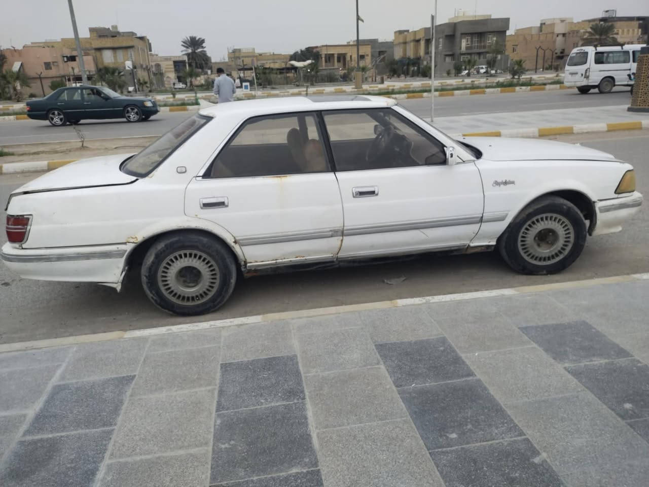 السلام عليكم
من رخصة الادمن ..
سياره هارتوب مديل 91 سياره مكينه وكير زينات وكشره كما موضح بالصور سنويه لــ 29 مداور ثاني يوم مكان السياره بالفظليه سعره 25 وبيه مجال هذه رقم صاحبه اتصل وبيك خير وتدلل .. هـ/***********
