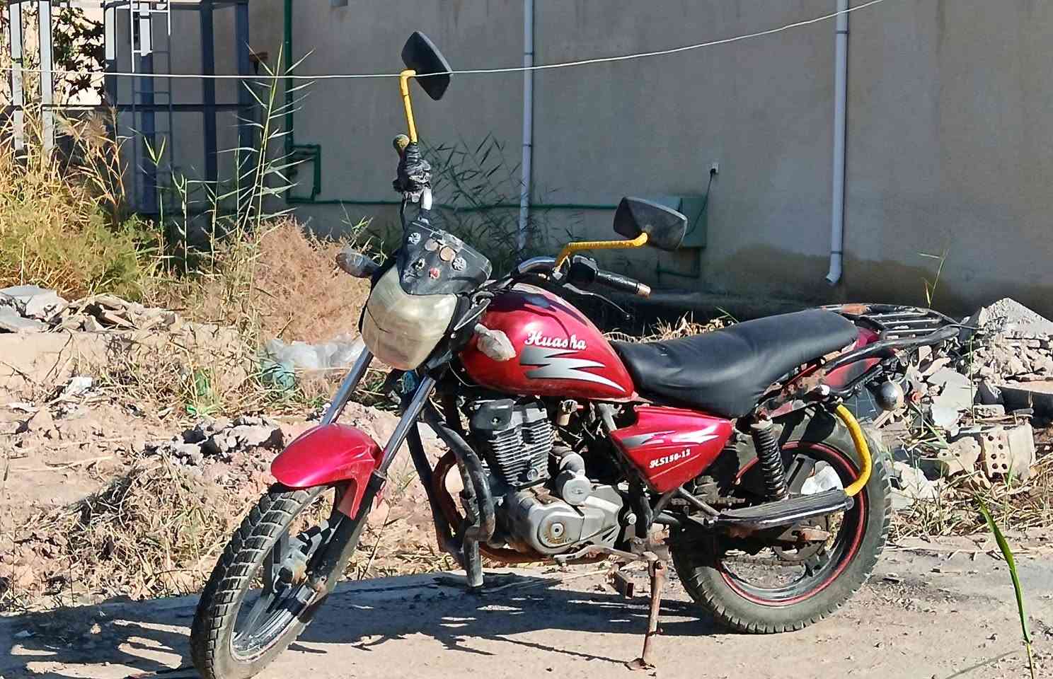 دراجة نوع هويسة
للتواصل ***********
