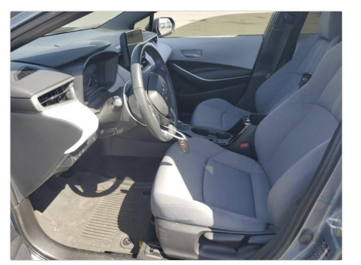 كورلا هايبردواود أمريكي 
موديل 24SE
ماشيه 50ميل 
دخول جديد 
بدون ايرباك 
حادثها واضح بالصور  
مكان السياره الغزاليه 
السعر 160$وبيها مجال قليل 
***********
