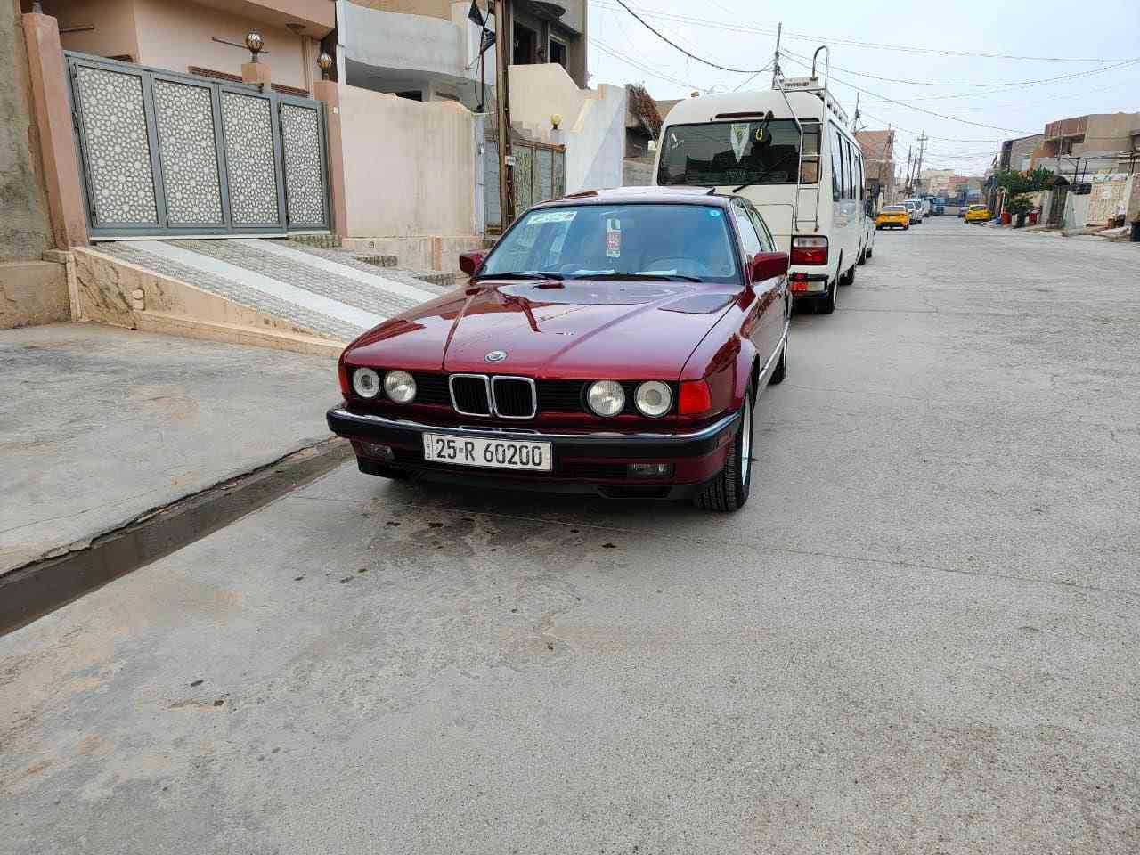 سلام عليكم 
بي ام 730 يعني الفخامه الالمانيه🇩🇪🇩🇪
مودل 1992 💣💣
سياره فول فول مواصفات🤭🤭
شكو ببالك مواصفات بيها💪🏻
السياره احلى من الصوره اهواي 🚙🚗
لون دم 🩸 الغزال
صبغ عام للجمالية بدون اي معجون🧼🧼
رقم كركوك كلشي جديد بيها🚿
بطاقه بنزين هم بيها 
للاستفسار اتصل على صاحب السياره 
اني مكلف بالنشر
*********** كركوك, العراق
