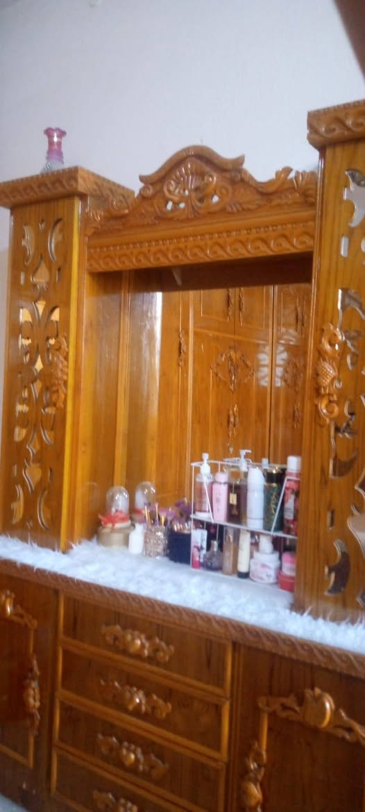 غرف نوم ملحق للبيع السعر اتصل ***********
