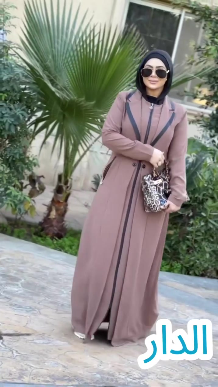 فخامة الدار.. تليق بكِ ✨
​لأنكِ تستحقين إطلالة تجمع بين الأصالة والرقي، يقدم لكِ مصنع الدار للعبايات الخليجية هذه القطعة الفريدة. 🖤
​لماذا تختارين هذه العباية؟
​تصميم ملكي: قصة انسيابية تمنحكِ حضوراً لافتاً في كل مناسبة.
​تفاصيل ساحرة: تطريز يدوي فاخر من الدانتيل على الأكمام يضيف لمسة من الأنوثة.
​جودة لا تضاهى: قماش كريب أسود فاحم يتميز بالنعومة والراحة طوال اليوم.
​الكمية محدودة جداً! ⏳
​🛍️ تسوقي الآن واخطفي الأنظار.
📥 للطلب أو الاستفسار، تواصلوا معنا عبر الرسائل الخاصة.
​#مصنع_الدار #عبايات_خليجية #أناقة_عربية #عباية_سهرة #فخامة


**إذا كنت صاحب هذا الإعلان وتريد حذفه لأي سبب، رجاءا أرسل رسالة إلى الدعم الفني**