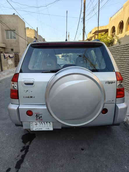 شيري تيكو موديل 2011كير ميكانيكي مرغوب بسوك.رقم بغداد . سيارة نظيفة كشنات جلد...تخم تاير..
.محرك2000...مثبت سرعة..مانع انزلاق..كير مكفول ومكينة بشرط كفاله كير ومحرك..تبريد ثلج. الغرفة سيارة نظيفة سيارة جاهزة مابيهة اي نقص مكفولة من حادث  السعر 62وبيهة مجال بسيط... عنوان دورة شارع 60 رقم الهاتف ***********
