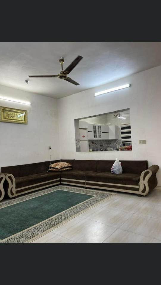 بيت للبيع 100 متر طابو حي الاسرى يم مدرسة معرفه ***********
