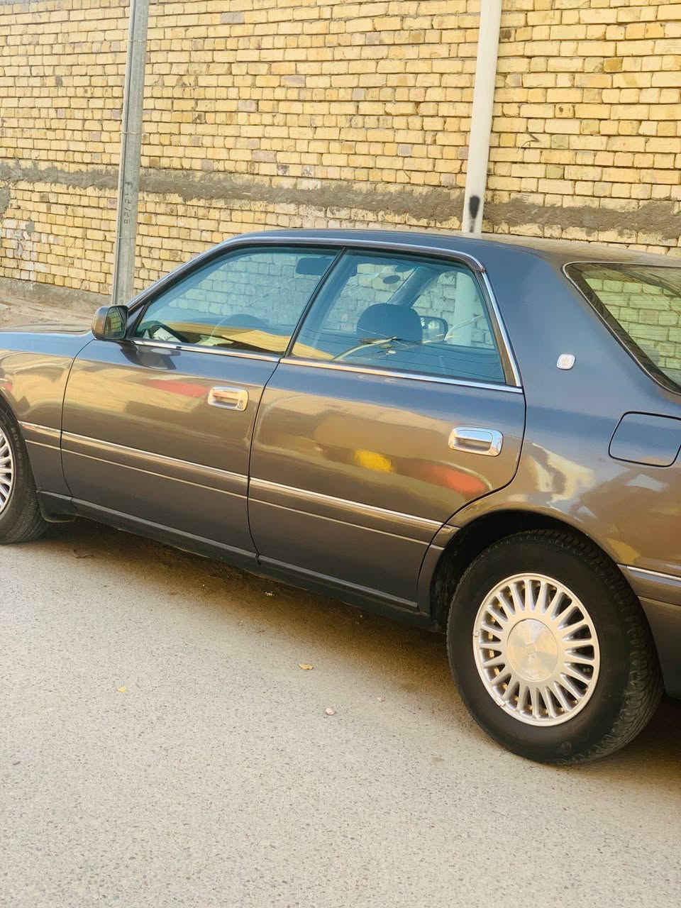 سيارة راس الثور لون رمادي رصاصي 
السنوية لل٢٨ مكينة ٣٠٠ vvTi مكينة وكير مكفولات تبريد شغال الحدادة  كفالة 
السعر 90ورقة وبيها مجال قليل 
 اتصال***********
‭+٩٦٤ ٧٧٧ ٦٠٨ ٥٧١١‬ واتساب 
العنوان البصرة القبلة
