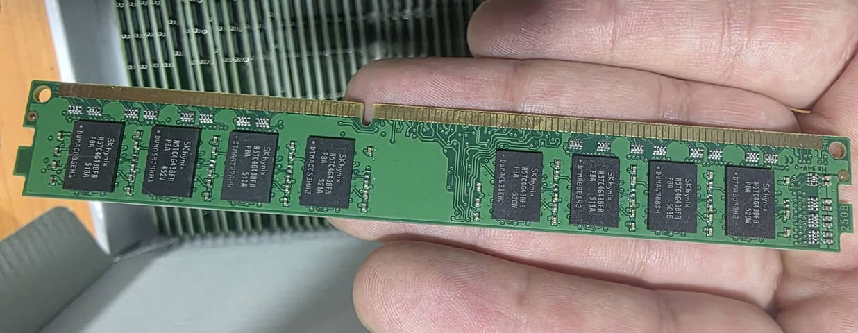 السلام عليكم رام ddr3 8g   pc  جديد بل كارتون 50 قطعه ادفع سعر


**إذا كنت صاحب هذا الإعلان وتريد حذفه لأي سبب، رجاءا أرسل رسالة إلى الدعم الفني**