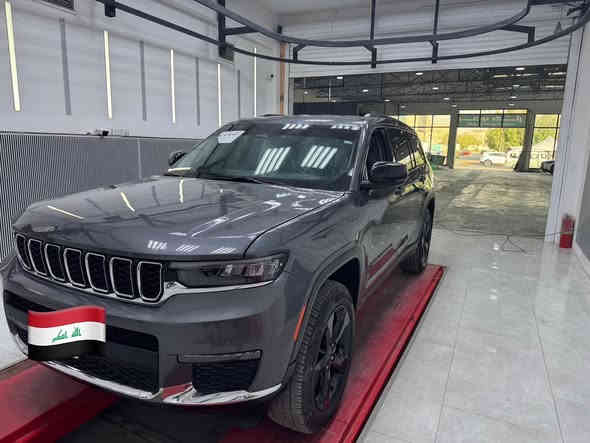 تم تخفيض السعرر لغرض البيع 
جيب كراند شيروكي لمتددL
حادث جاملغ وبنيد 
موديل 22
محرك V6/ 3.6L 
العداد 25
دفع رباعي 4x4
محدد سرعه 
حساسات خلفيه 
رادار محيطي 360درجه 
سياره درايف مود اربع وضعيات قياده 
شفتات سترين 
كشنات جلد تحكم خزن ميموري تدفاه تبريد خلفي امامي مناخين 
نضام توقف ذاتي 
نظام بريك اوتماتيك 
دخول ذكي 
قياده ذاتيه
اوتو هولد 
كامرات خلفي عند القياده 
هند برك كهرباء 
مستشعر نوم 
جنطه كهرباء 
كشنات منفصل ViB 
تحذري نقط عمياء 
تحديد خروج عن المسار 
ويل قياس 20 تخم تاير دلوب ياباني اصلي 2023
السعر. علق تم يجيك سعر وسونار وصور الحادث 
الاستفسار والاتصال 
***********
***********
متوفر واتساب وخاص
