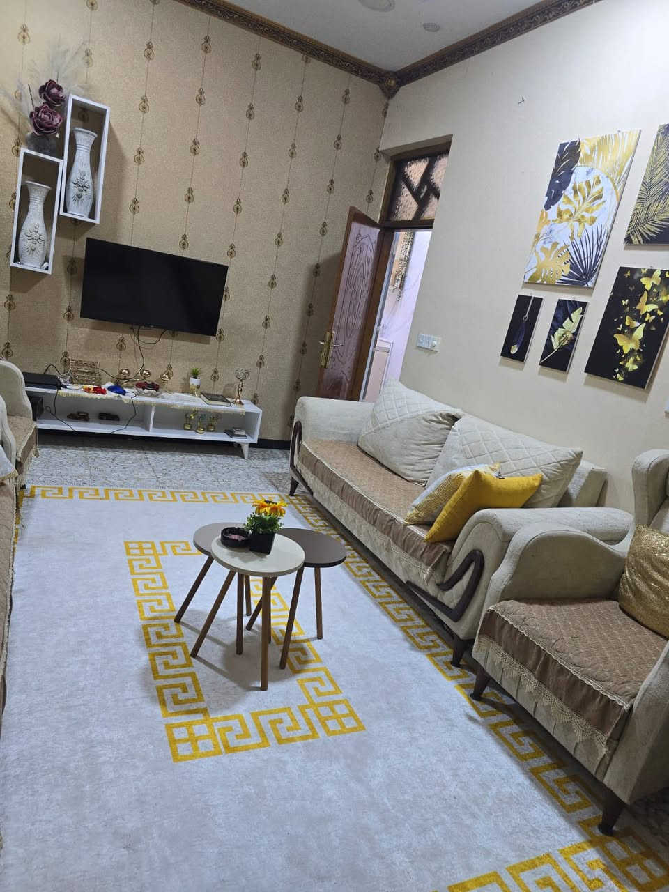 بيت للبيع طابو صرف  100م واجهية5نزال20
مكان الزعفرانية حي الامانة رقم القطعة 495
السعر 140بي مجال قليل 
الاستفسار 
***********
يتكون من طابقين
طابق الاول
ستقبال
مطبخ
صالة
صحيات
غرفة نوم
طابق الثاني 
غرفة نوم 
صحيات
