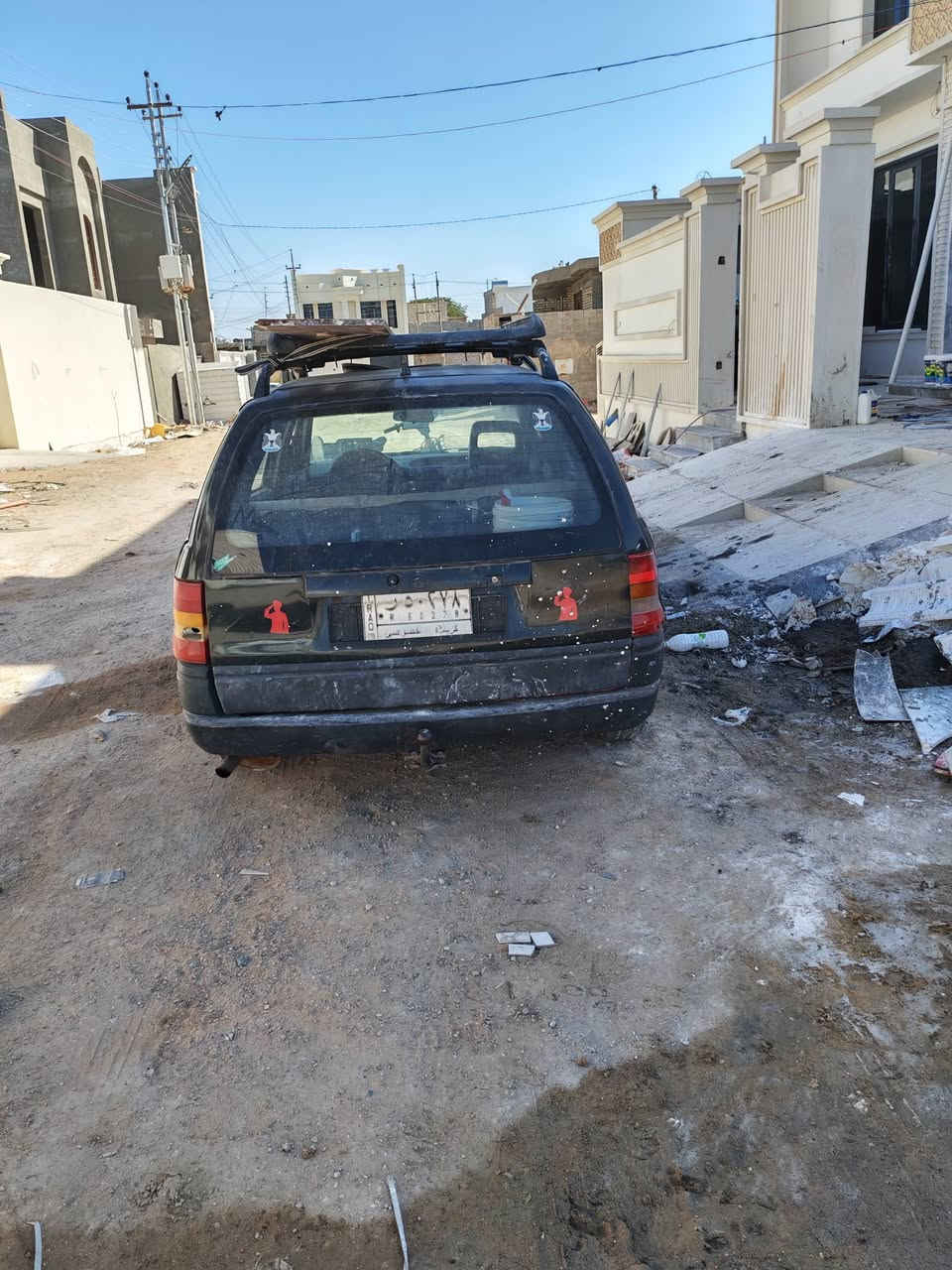 سلام عليكم 
اوبل استرا ١٦٠٠ مشروع وطني 
سياره محرك وكير مرتبات مابيه تنقيص 
دوش وديلكو وبلكات وعنبار بريك جدد 
تحويل موجود 
***********
سعر ٣٠ وبي مجال
