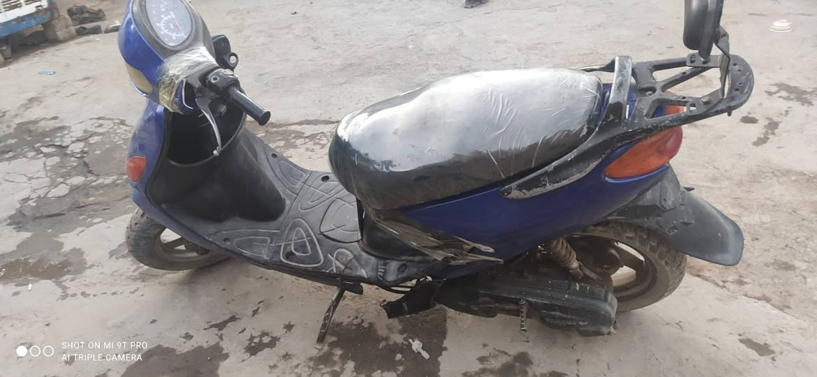 دراجه للبيع مجفته جديد خير من الله مكان حله ابو غرق السعر200وبهو مجال ***********
