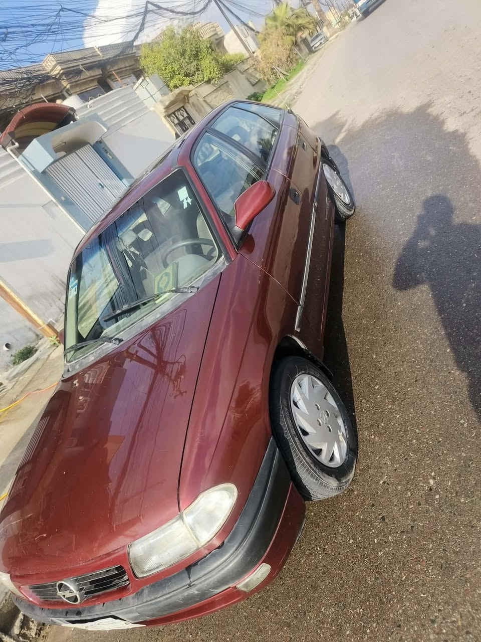 يوجد لدى مكتب العريبي لتجارة السيارات وتنظيم العقود  العنوان شارع 60 من جهه الهرمات اوبل استرا ٩٣
‏توماتيك 

‏گير ومحرك ٢٠ شرط 

‏سلايت

‏تبريد تدفئة بلادي

‏باتري جديد

‏قفل مركزي

‏ABS شغال

‏مشروع وطني سنوية ٢٠٢٩

‏شرط التحويل

‏الداير الخلفي مصلح والسقفية مبخوخة جمالية اثر تقحيل 

‏السيارة مكفولة ***********
***********
