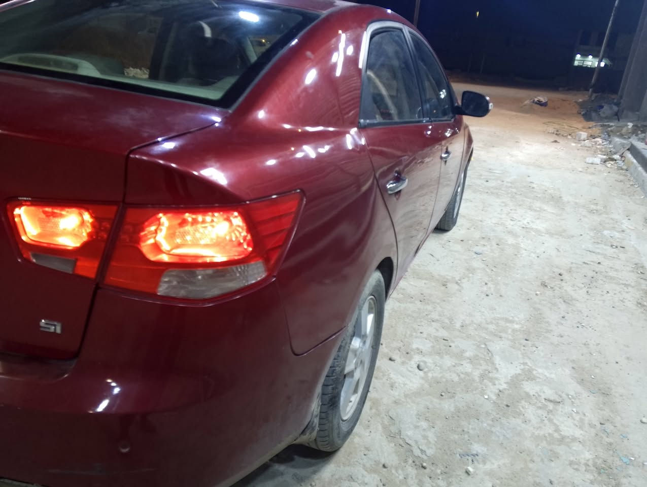 فورتي موديل 2010
فول واحد على واحد 
خليجي ابيع عالسونار و القناعة 
سيارة جاهزه للاخير ماعدا شمعات اماميه 
كير محرك تدفئه تبريد تخم تاير.هزه جديدة اباسمي.السعر 88 وبيه مجال حك الجية 
بغداد ابودشير للستفسار ***********
