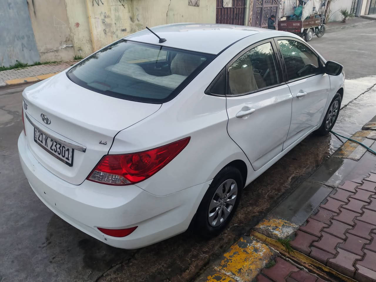 سلام عليكم
اكسنت موديل 2017
رقم دولي بطاقه بانزين سنويه 29 محرك 16 لا صرف ولا بخار كير اوتوماتيك شرط التحويل 
سياره كامل مكمل التفاصيل خابرني 
***********
سعره 106
