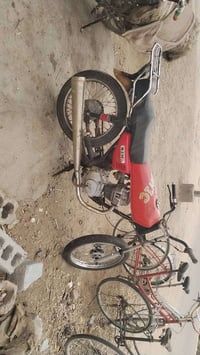 اربعه كير كلك مكفوله من سرقه 150  قفلها 07845465852