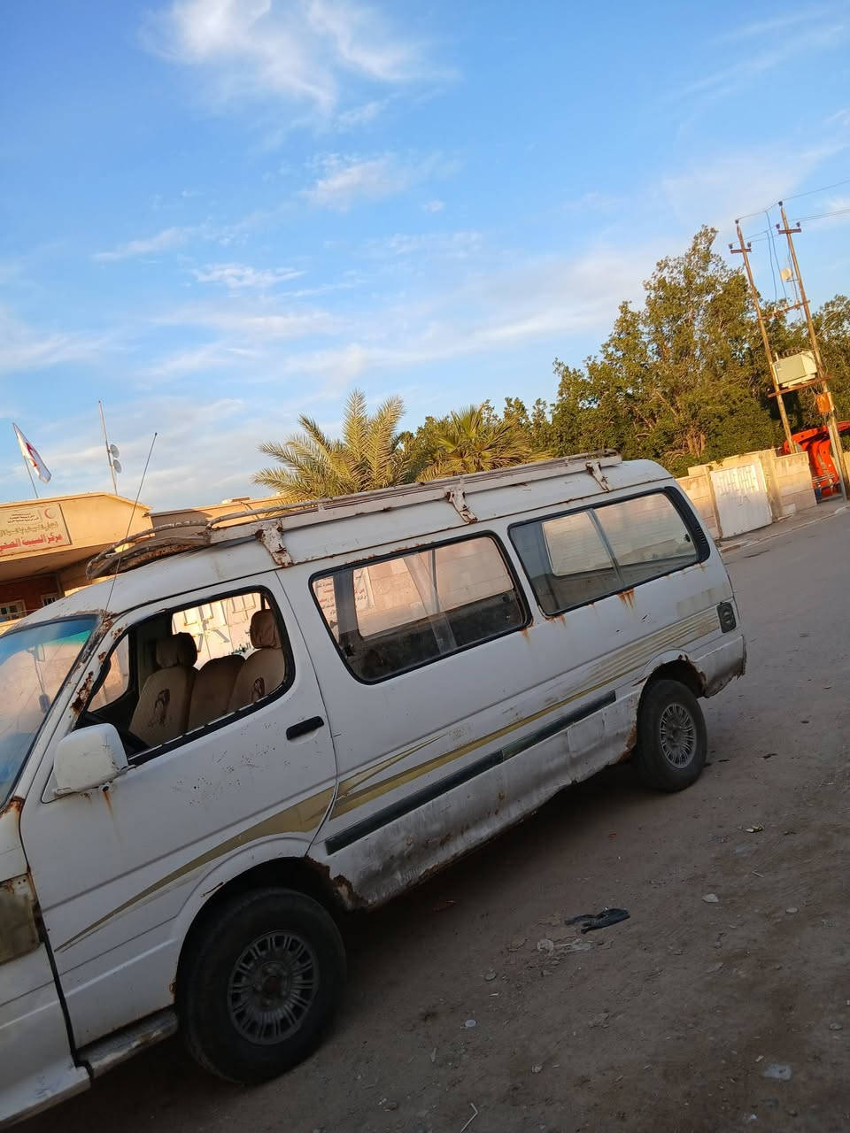 سلام عليكم كيه للبيع مكينه كير تايرات نضاف السعر 13  راعيهه موجود الستفسار ***********
