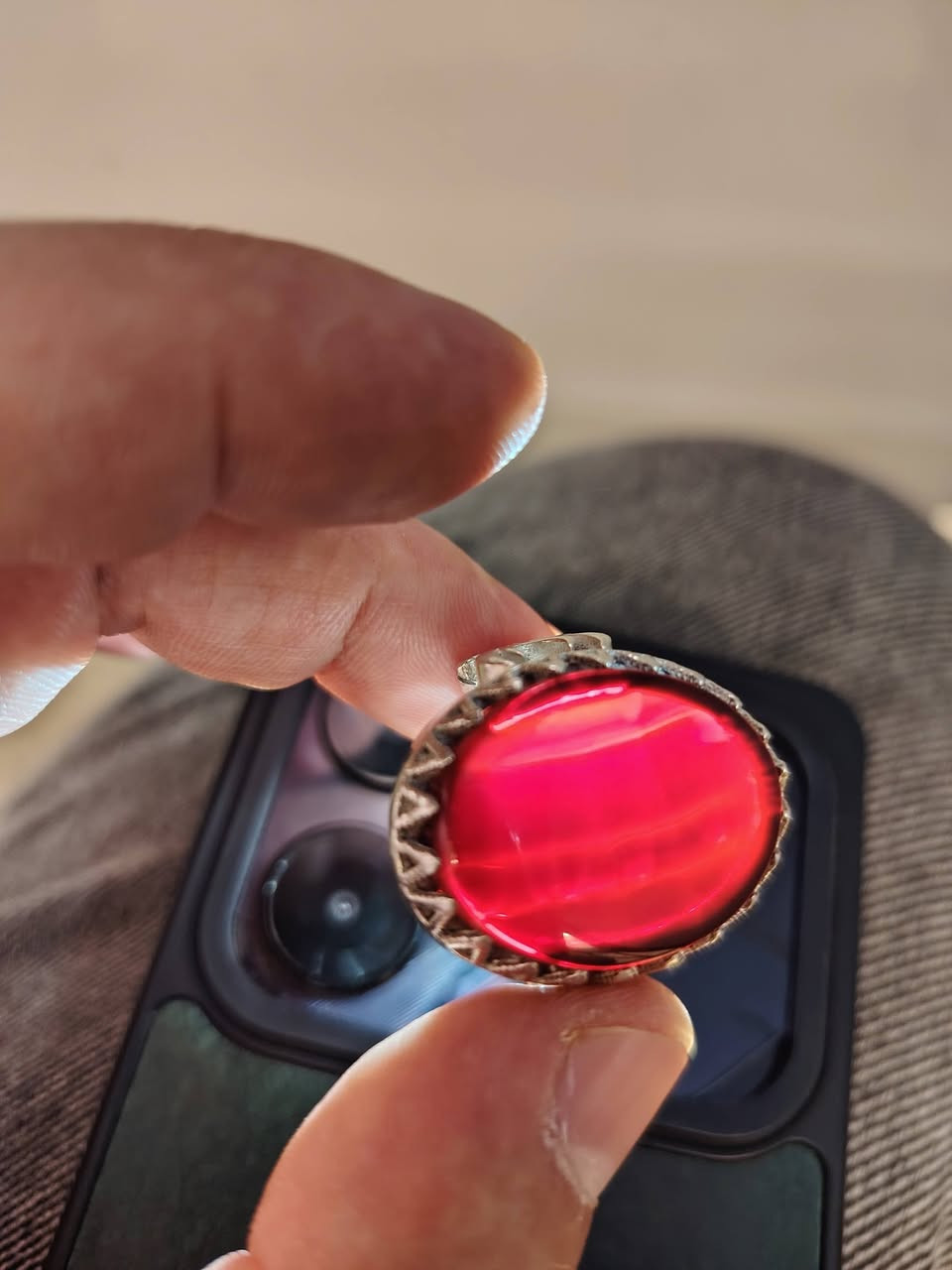 السلام عليكم
محبس فضه حجر العقيق الأحمر كرزي مع ساعه 

محبس فضه ٩٢٥ صياغه 

مع ساعه باتك الأصلي قديم نقش فرعوني 

ساعه جديد تاريخ شهري شغاله

محبس قياس ٢٧ 

المكان النجف الأشرف ويوجد توصيل


**إذا كنت صاحب هذا الإعلان وتريد حذفه لأي سبب، رجاءا أرسل رسالة إلى الدعم الفني**