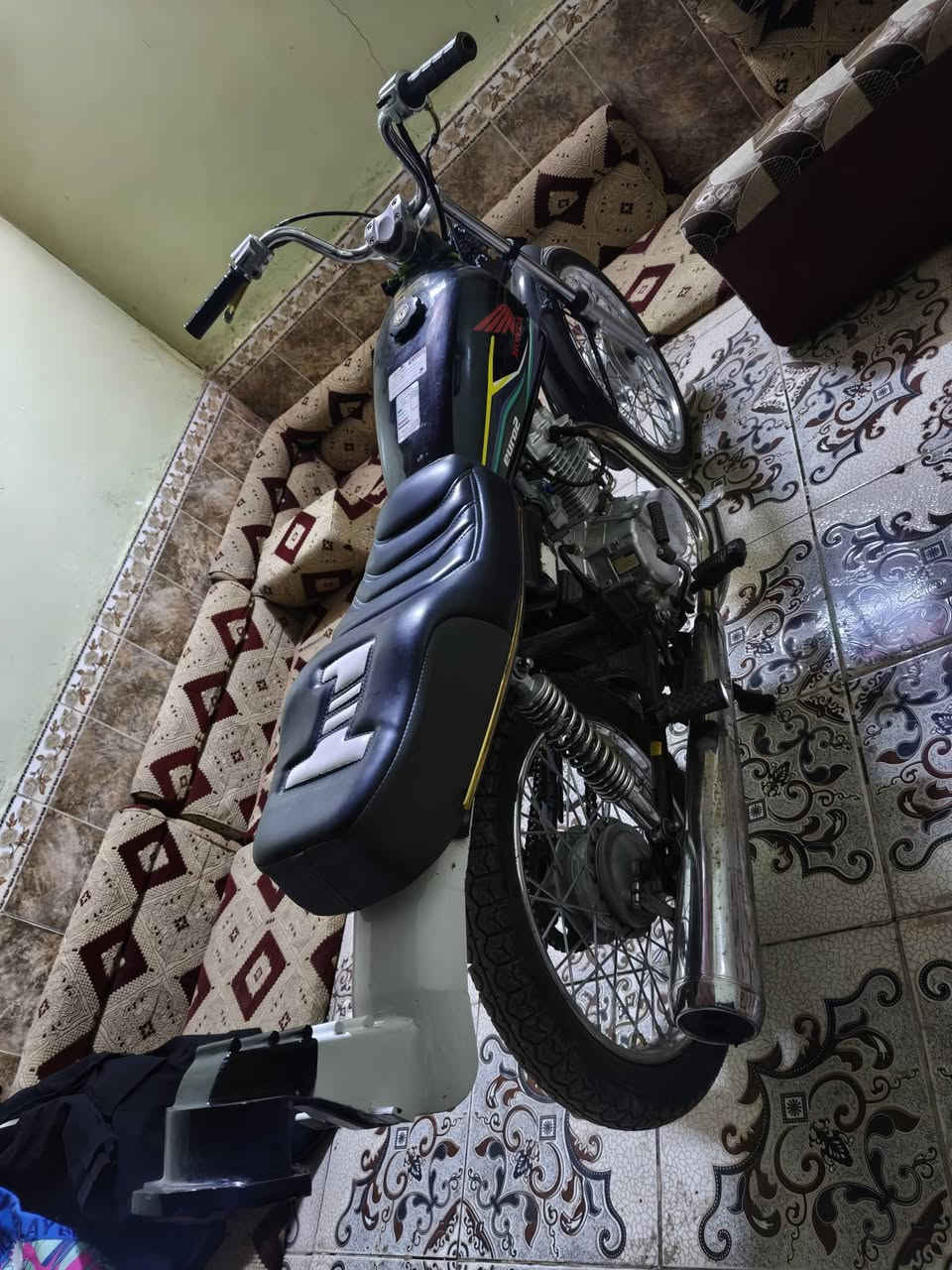 دراجه للبيع اوراق اصولي شاصي 17 غراضه 25 دراجه مكفوله من كلشي السعر خاص رقم ***********
