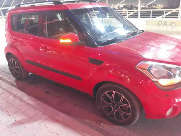 السلام عليكم كيا صول ٢٠١٢ رقم بغداد سنوية تنتهي ٢٠٢٩ مكينة كسر ٢٠٠٠ دوش تبريد ثلج شاشة كامرة اشاير بالمري فول مواصفات تخم تاير حدادة جديدة من طول لطول ويل كب جديد السعر ١٠٨  بي مجال 
***********
