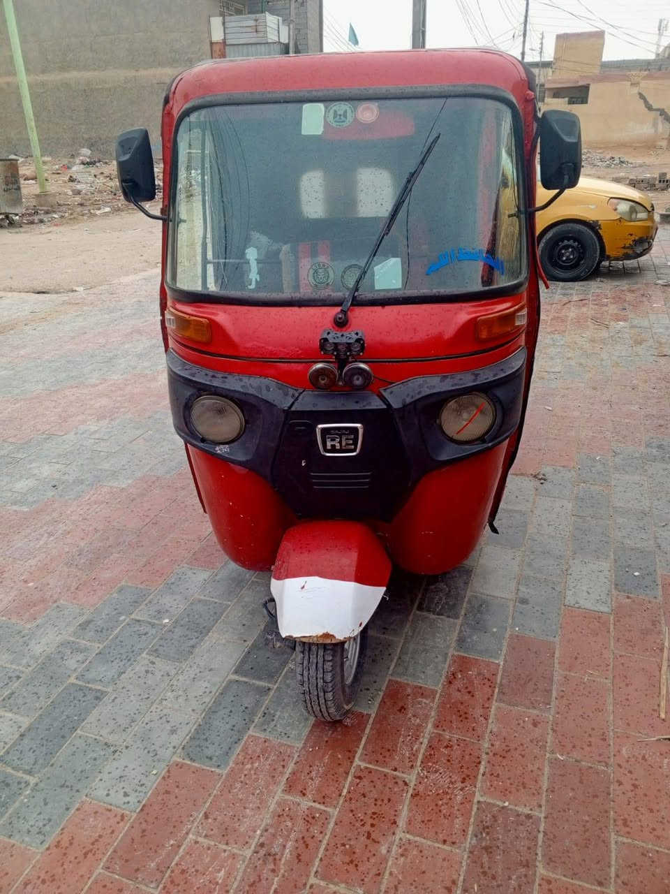 تكتك موديل 2018 كير ومحرك خير من الله لاتبخير ولاتنقيص مسحوب بيها قرص. السعر 3500  وبيها مجال حك الجيه
  ***********
