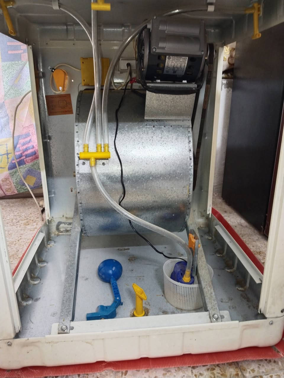 شبه جديد مجرد بس فحص وتركته مبرده درجه اولى بنيببه الماطوره اصلي واتربم غطاس السعر 150 وبيه مجال الاتصال على الرقم ***********
