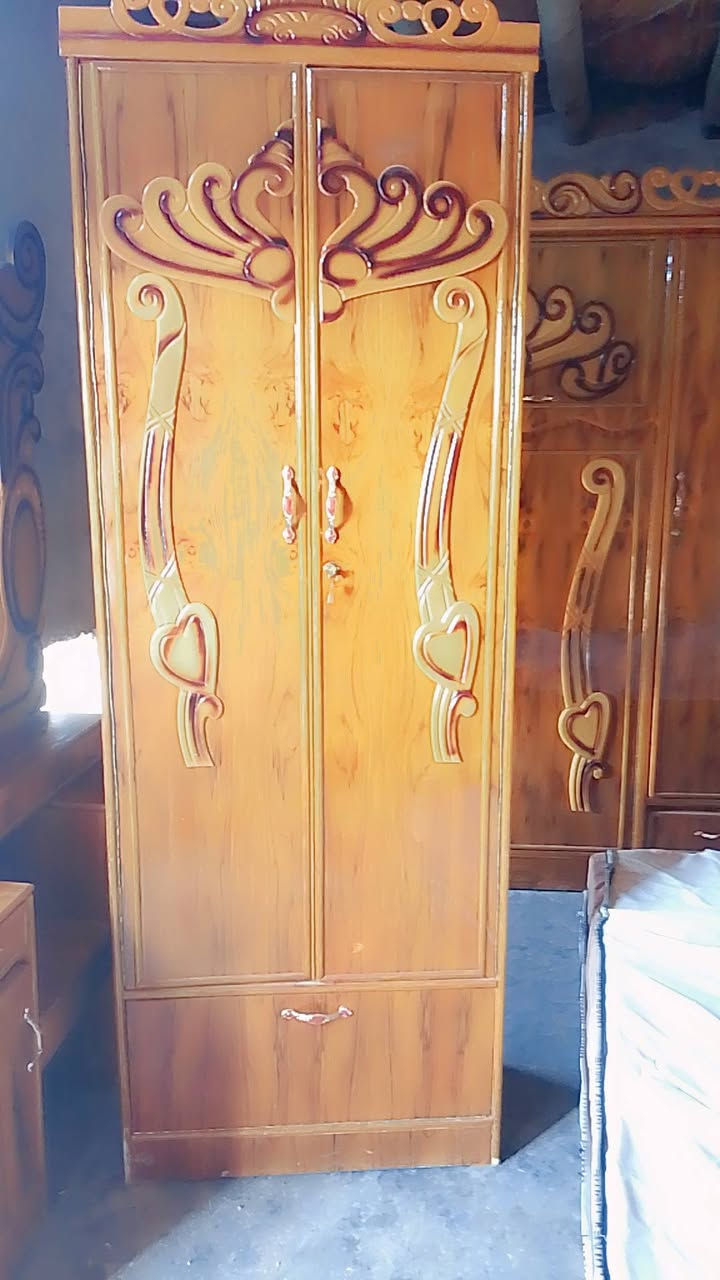 عندي خساب  سعر 650و بي مجال العنوان ديالى دلة عباس شوهاني  الستفسار رقم الهاتف ***********
