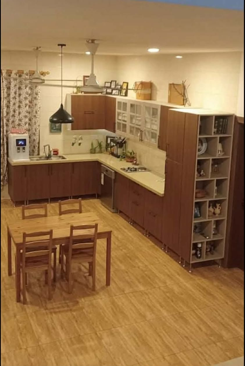 كاونتر تركي .. داخل وخارج خشب ضد الماء .. المرمر كوراتز ضد الحرارة وضد الخدش
قياس 4.10 × 2.35 متر
العنوان / بغداد الزعفرانية
***********
***********
