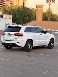 🚗 رقم بغداد باسمي 📏 الممشى 169 ألف 🛞 دفع رباعي 4x4  📺 شاشة كبيرة كار ب...