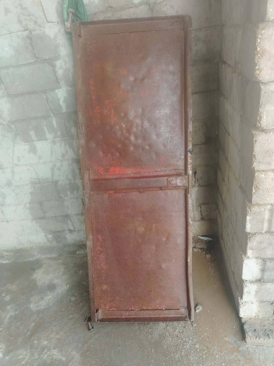 باب مال عريانة للبيع العنوان بابل على طريق الديوانية للاستفسار الاتصال على الرقم***********
