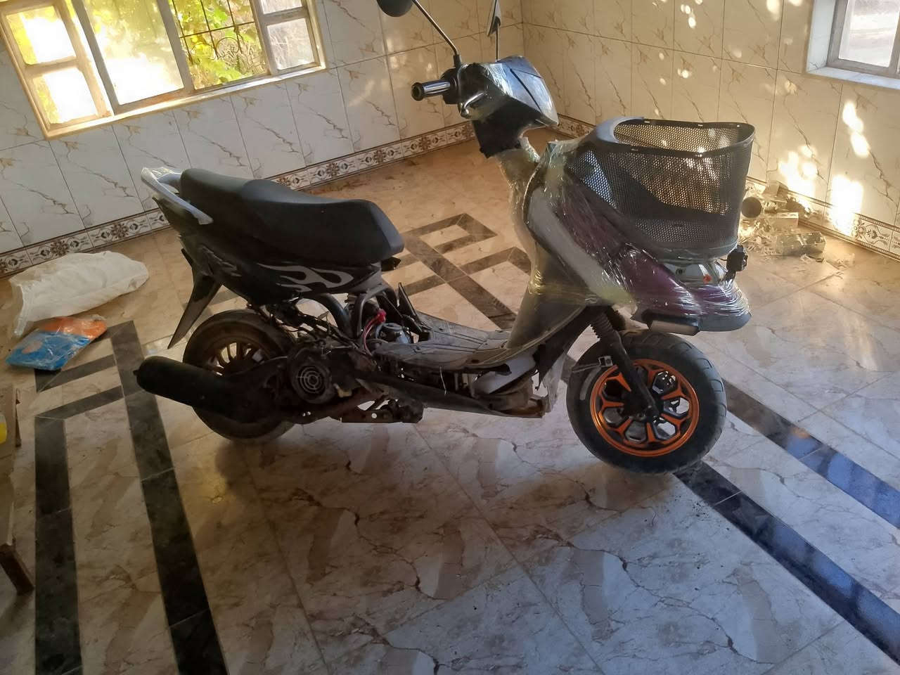 السلام عليكم موطور للبيع ماكس عدله ياباني  المحرك بي بدايت صرف هندر واحد سلف الكهرباء يات كلهن شغالت السعر 100اوبي مجال قليل العنوان شاطي الجدر للاستفسار الاتصال على الرقم  ***********
