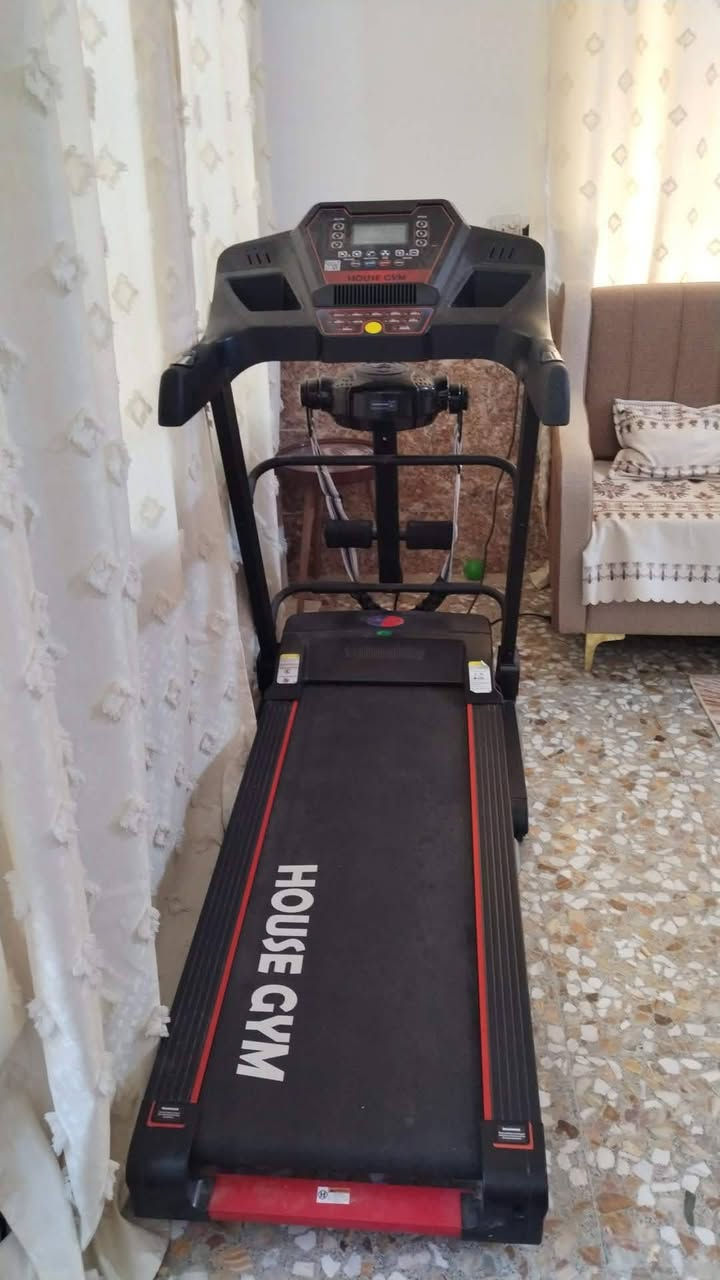 جهاز جري إصدار حديث توصيل سماعات موسيقى احتساب دقات القلب مروحه تبريد موديل جبلي يتحمل وزن ١٢٠استخدام اسبوع فقط سبب البيع مكان ماعندي سعر ٣٥٠ وبي مجال


**إذا كنت صاحب هذا الإعلان وتريد حذفه لأي سبب، رجاءا أرسل رسالة إلى الدعم الفني**