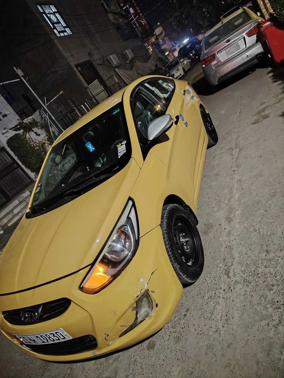 اكسنت خليجي موديل ٢٠١٤
محرك دوش قطرتين ١٦٠٠ المرغوب

بيها جاملغ ايمن ومصلح نفسه نضيفه

  تبريد ثلج

سنويه بسمي مصفره غرامات بيها باج وبيها خط سير وماستر
شاشه اندوريد 

سياره نضيفه وحلوه مرتبه

سعر ٨٧ وبيها مجال بسيط

***********

مكان بغداد
