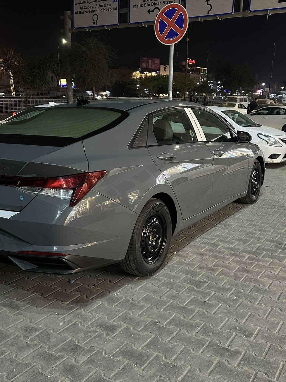 السلام عليكم النترا موديل 2021 وارد امريكي كفاله عامه حادثه فقط دعاميه صور الحادث بلمنشور وبيه رصعتين بلباب الخلفي رقم بصره معوقين جاهز للوكاله محرك 2000 دوش كفاله كير محرك حداده تبريد كلشي جاهزه ماشيه ٨٤ عنواني البصره مراوس او بيع السعر 145 وبيها مجال ***********
