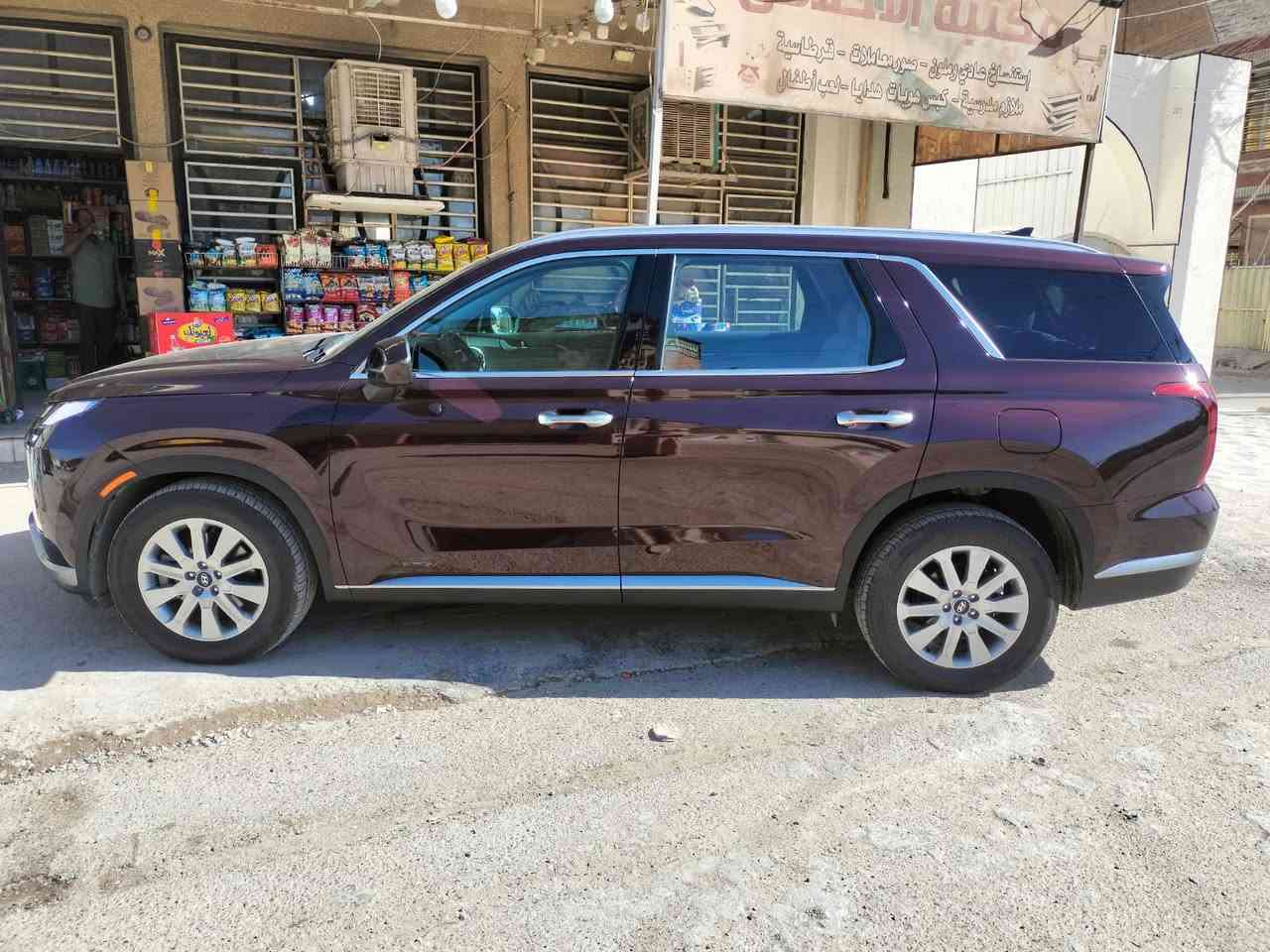 بليسايد موديل 25 فئة SEL لون كرزي الداخل رصاصي فاتح فحص مؤقت ماشيه 10 الاف مايل حادث تبديل بنيد وچاملغ وصبغ باب عكس السائق عنوان بغداد رقم تلفون -- ***********
