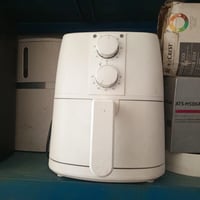 قلايه هوائيه • ٤ لتر