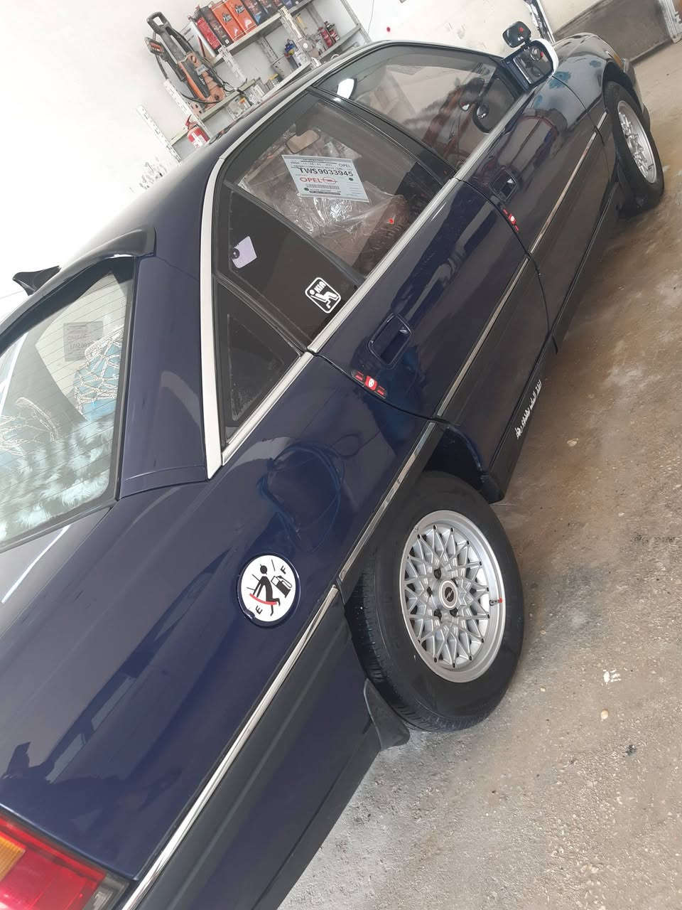 سلام عليكم للبيع اوبل اوميكا 92 محرك 2000كيرعادي طخم تاير كهربائيات كله شغاله رقم انبار مكان السياره القائم السعرالمطلوب 38لتفاصيل اكثر اتصل ***********
