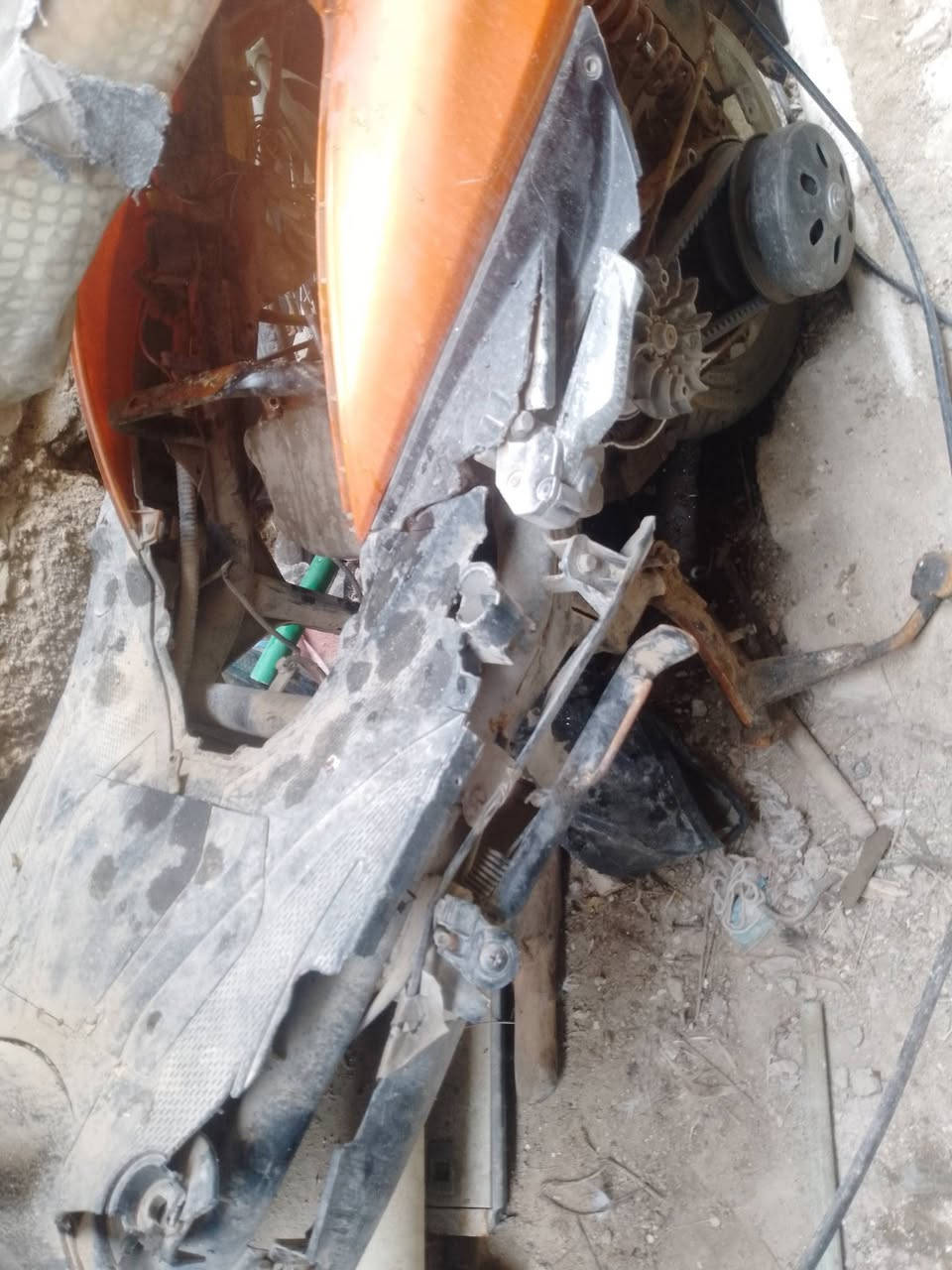 دراجات للبيع كوم حديد
فراشة وسكنس تفصيخ 
مكاني حي الحضارة
٠٧٨١٢٥٩٥٧٧


**إذا كنت صاحب هذا الإعلان وتريد حذفه لأي سبب، رجاءا أرسل رسالة إلى الدعم الفني**