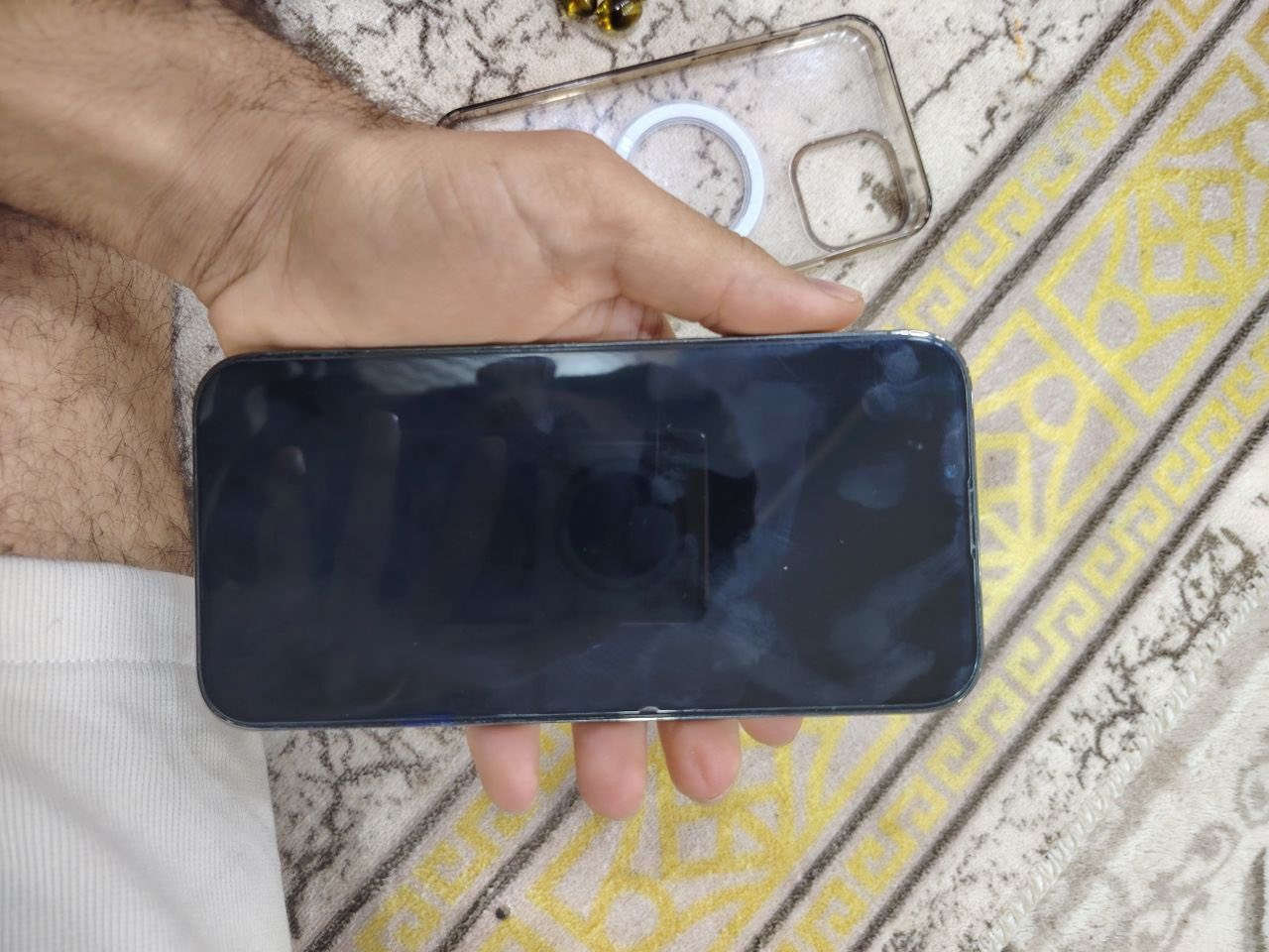 السلام عليكم ورحمة الله وبركاته ايفون 13يرو ماكس للبيع البطاريه 83بلادي مامبدل بي اي شي مابي زلغ جهاز بلادي نموذج Mجهاز مال جناي باكيته وياه شاحنه الاصليه السعر 750وبي مجال الرقم ***********
