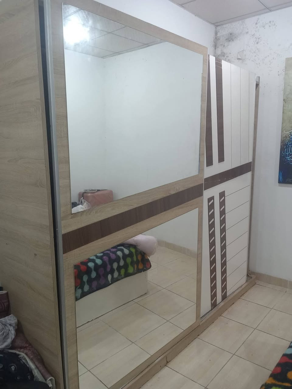 غرفه نوم ٥ قطع بلا دوشك بس يحتاجله أحد ايشده عدل سعره ١٧٠ الف وبيه مجال العنوان مجمع مناره


**إذا كنت صاحب هذا الإعلان وتريد حذفه لأي سبب، رجاءا أرسل رسالة إلى الدعم الفني**