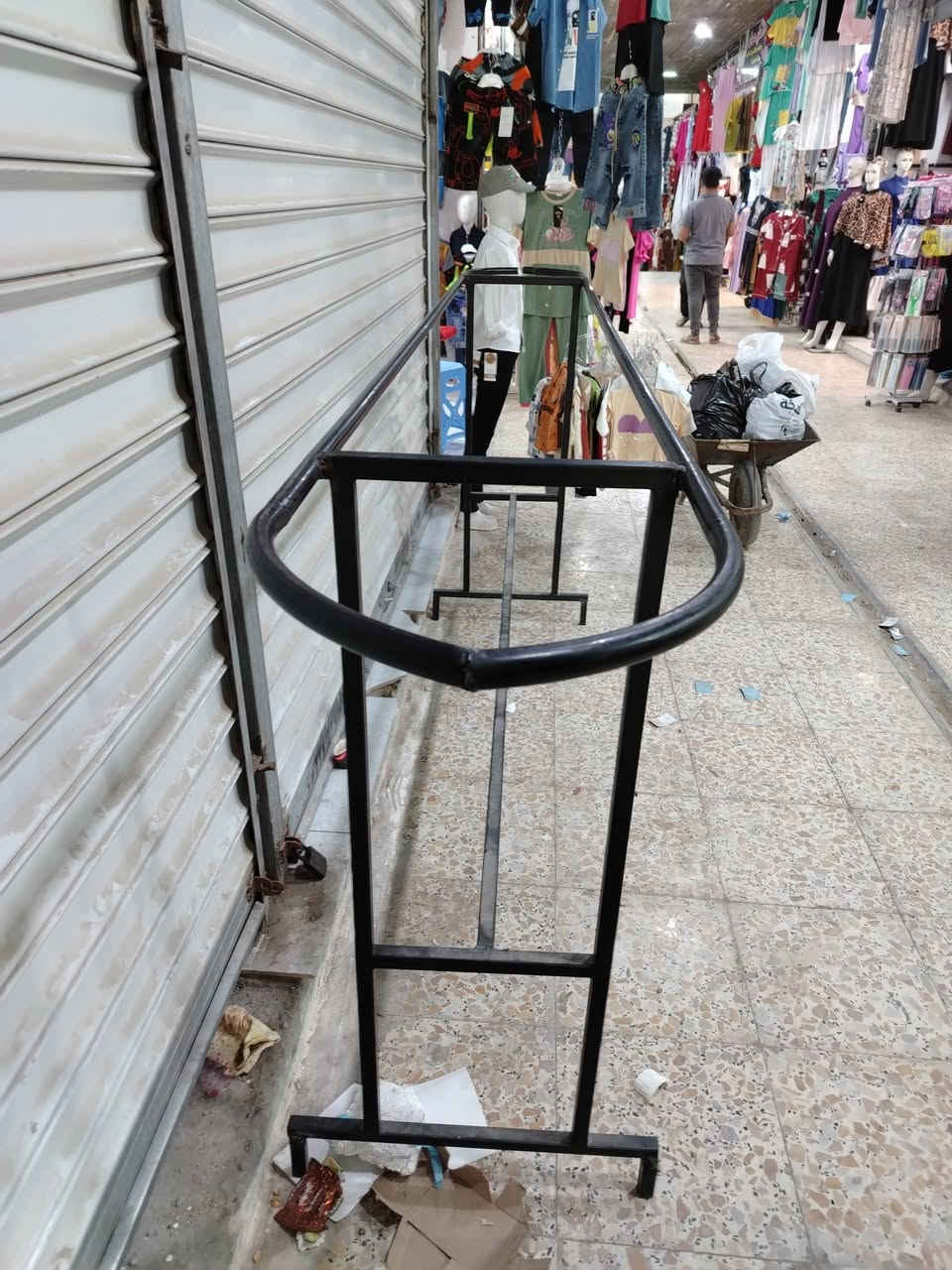 مليكانات 2 ثنينهم ب٨٠ الف
مساطر تعليك مع بوري واذرعه تجهيز محل ٣ في ٥
المسار ب٢٠٠٠
البوري ب٣٠٠٠
لاذرعه ببالف
وتعاليك AA
بيهن ٣٠٠ وفوك   كلهم ب١٢٥
تعلاكه كيلوت حديد وبلاستيك هم وستان طواله ٣ ونص متر تفصال
العنوان بصره كرمه علي ***********
