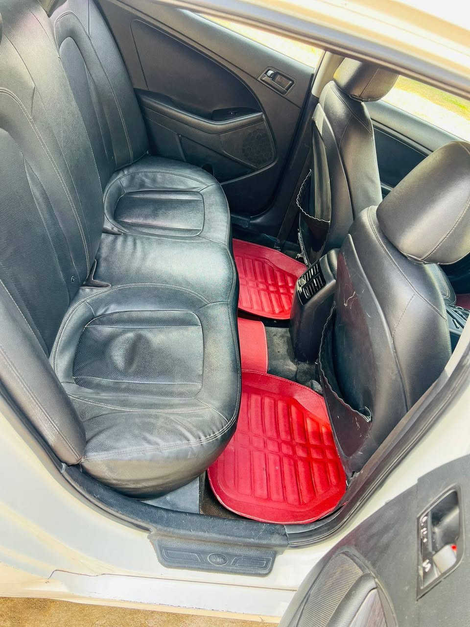 سلام عليكم احبتي اوبتيمه موديل ١٢محرك ٢٠٠ رقم بصره تخم تاير حداديه كير محرك جاهزه من كلشي السياره احلى من الصوره بيه ظربه بالجنطه السعر ٩٥ وبيه مجال لشراي مكلف بالنشر اتصل على صاحب *********** مكان السياره كوفه السنويه ٢٧
