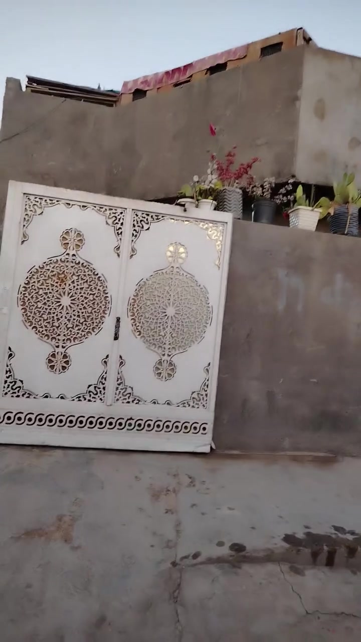 سلام بيت للبيع تواصل خاص ***********
