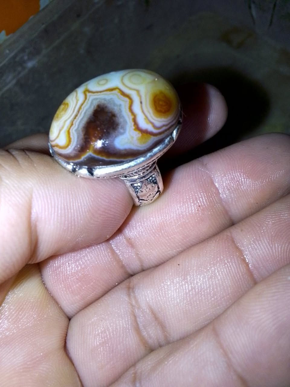 تحف الزمان السطوري متع نظرك ذمه مال معاتب وزماط وتحدي نقدم كل ماهو جديد من ملوك الساحه ذمه محبه جلب القلوب علي النظره جلب الحببب صلاح عجاب حب وحنان جلب موده تعطيف القلوب قطعه ناددره للبيع ***********‬‏
