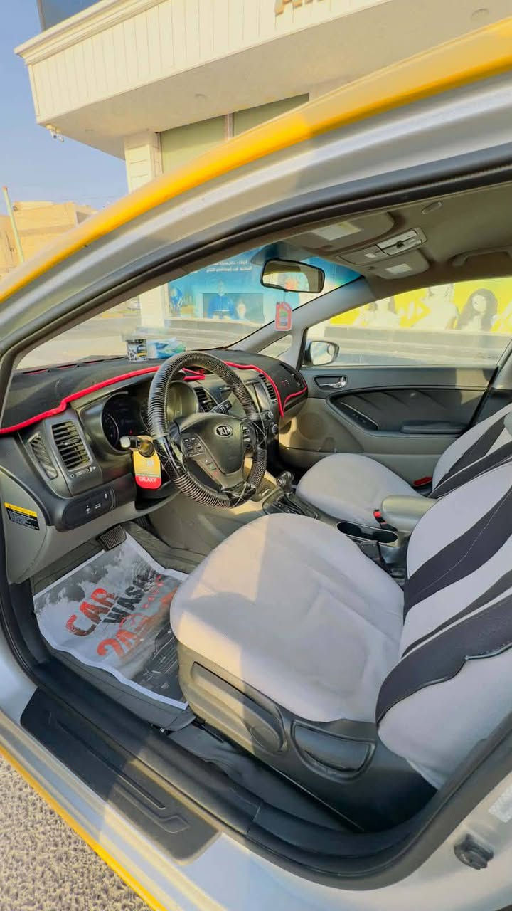 سياره فورتي موديل 2014 محرك 2000 المرغوب سياره جاهزه وخير من الله رقمها بغداد الدولي مداور ثاني يوم  السعر 110 وبيها مجال بسيط السونار موضح بل صور شوف السونار وتصل عليه وهذا رقمي ***********
