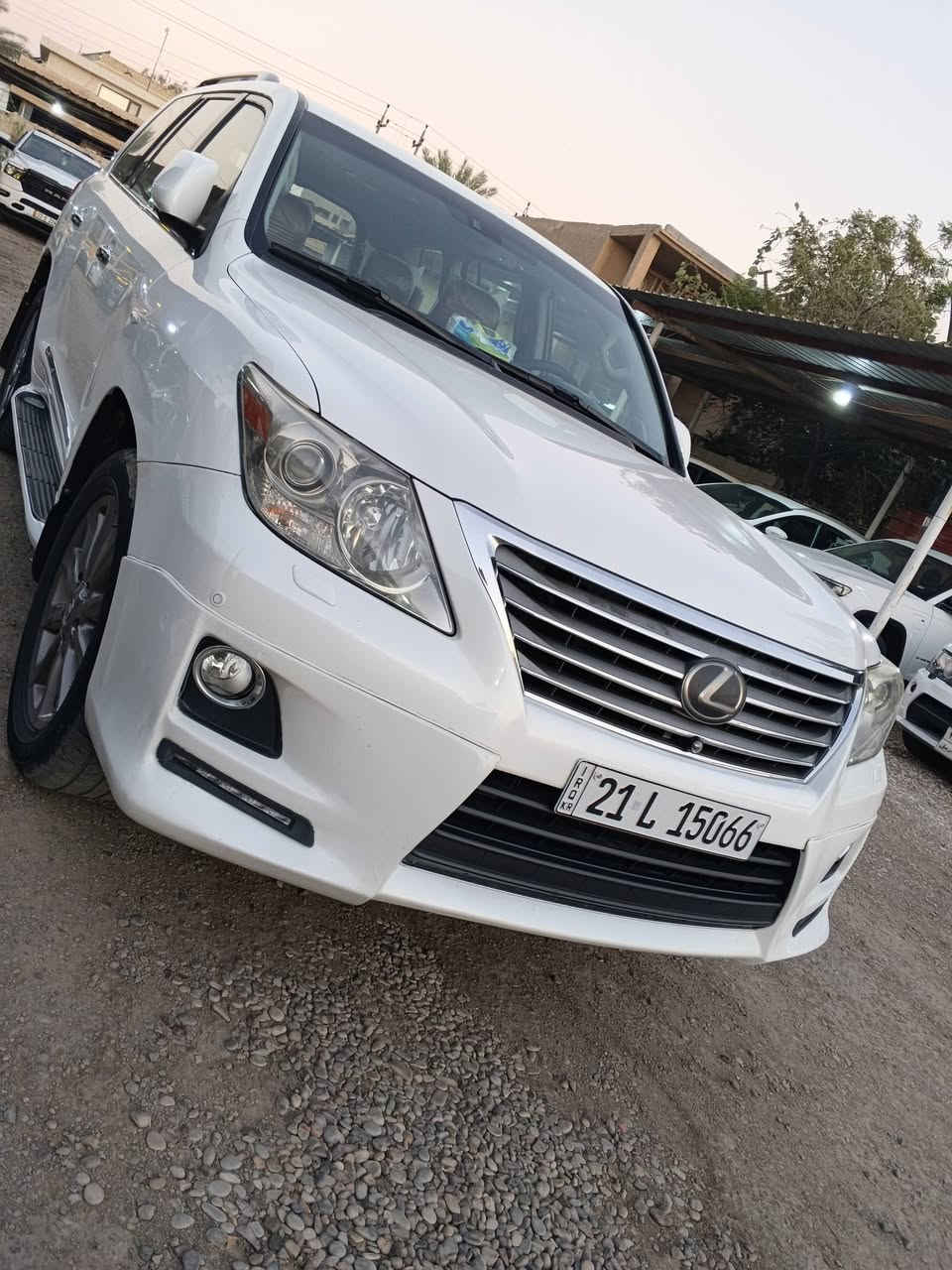 LEXUS 2011
LX570
SPORT
بريم أعلى مواصفات
مكينة 5700
سلايد روف
جكات
بصمة تشغيل وابواب 
كشنات تدفئة تبريد
كشنات كهرباء 
كامرات دوارة 
حساسات امامية خلفية 
جنطة كهرباء 
سيارة فول للخير 
كفاله من صبغ والفتح 
بيه بارد مكانين وتكحيلات خفيفة 

مكانه ديالى جديدة الشط 

***********
