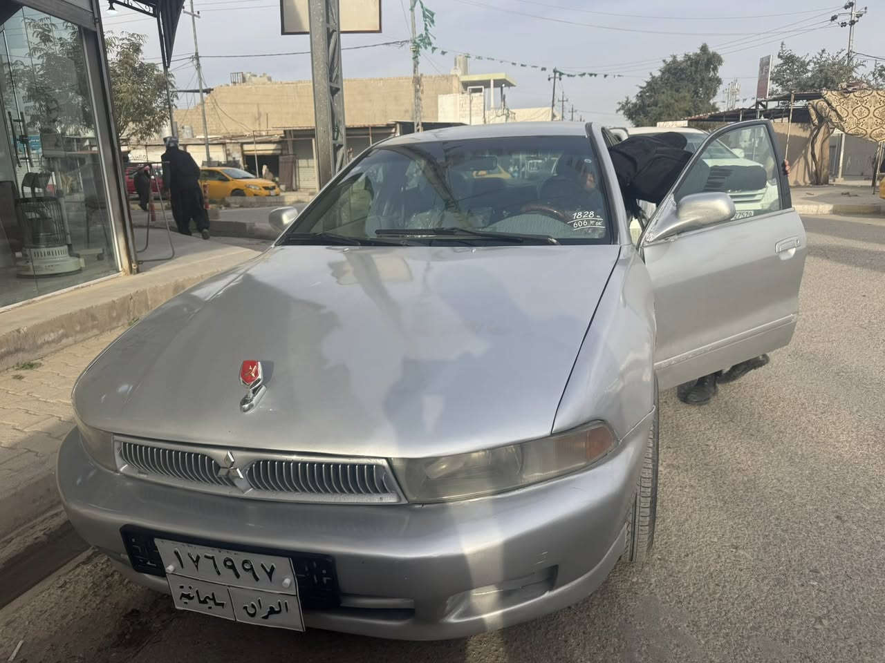 مسيوبوشي كلاند ياباني موديل٢٠٠١ 
رقم سليماني 
كير اوتوماتيك 
بدون ضربه 
فقط صبغ جماليه 
كير محرك تبريد شرط 
سعر ٤١ 
شراي خابر رقم 
مكلف بانشر
عنوان كركوك 
‭٠٧٧١ ١٩٤ ٠٨٤٢‬
‭٠٧٥٠ ٢١١ ٦٢٠٦‬
